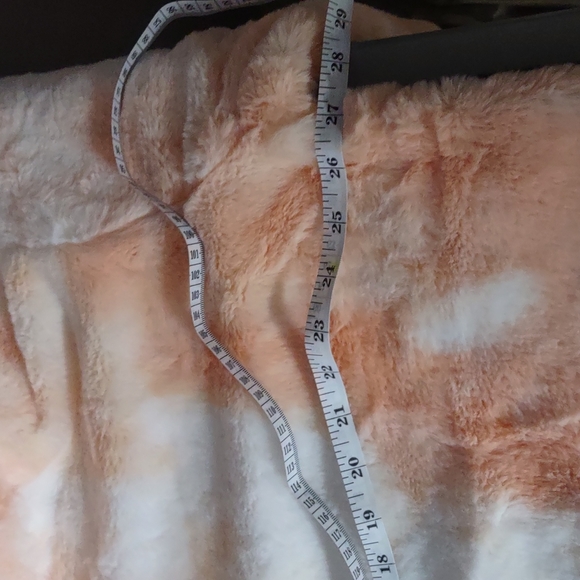 Nwt's Lux Storia Tyedye Faux Fur Zip up Jacket with Pockets - Picture 10 of 16